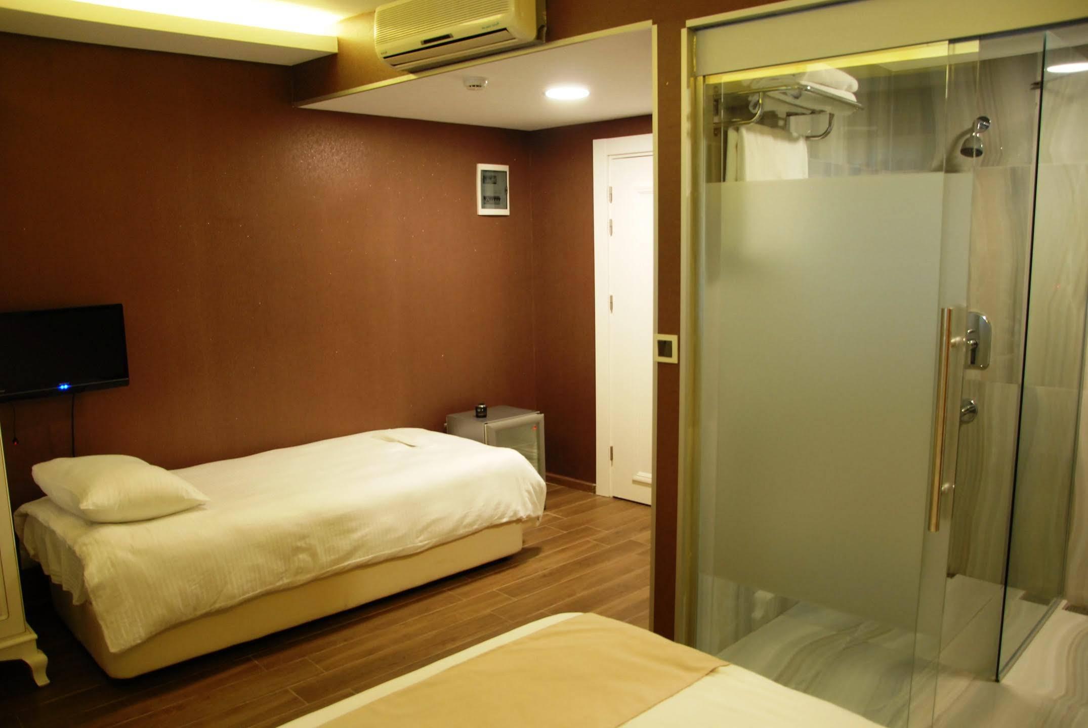 Trilye Kaplan Hotel Муданья Екстер'єр фото